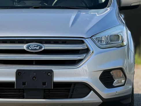 Used 2017 Ford Escape Titanium w/ Equipment Group 301A AWD/4WD image 12