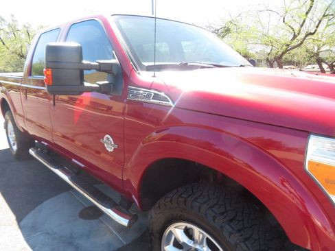 Used 2015 Ford F250 Lariat w/ Lariat Interior Package AWD/4WD image 9