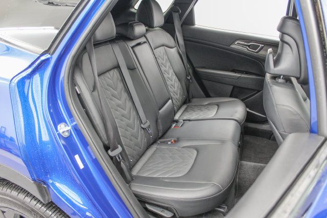 Used 2025 Kia Sportage X-Line w/ Premium Package AWD/4WD image 18