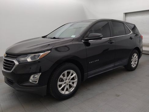Used 2018 Chevrolet Equinox LT FWD image 2