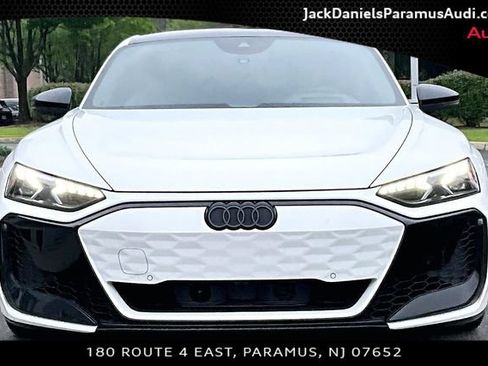Used 2025 Audi RS e-tron GT performance w/ 21" Wheel Package AWD/4WD image 3