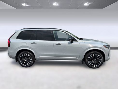 New 2026 Volvo XC90 T8 Ultra w/ Protection Package AWD/4WD image 8