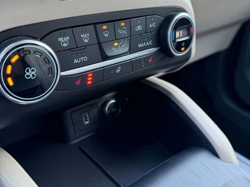 Used 2020 Ford Escape SEL FWD image 23