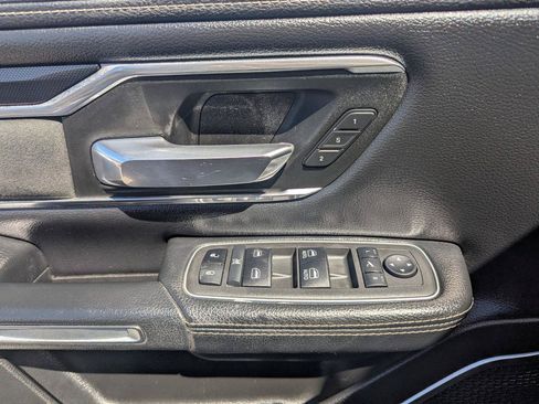 Used 2022 RAM 1500 Laramie w/ Sport Appearance Package AWD/4WD image 10