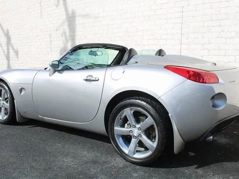 Used 2007 Pontiac Solstice GXP w/ Premium Package image 11