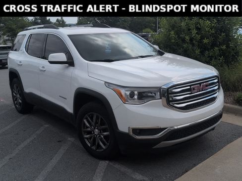 Used 2017 GMC Acadia SLT AWD/4WD image 3