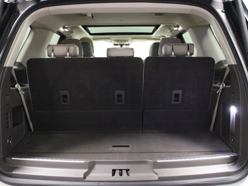 Used 2022 Lincoln Navigator Reserve image 15