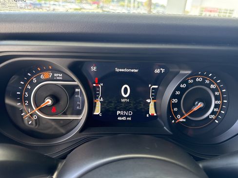 Used 2024 Jeep Wrangler Unlimited Rubicon w/ Technology Group AWD/4WD image 20
