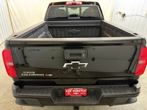 Used 2018 Chevrolet Colorado Z71 AWD/4WD image 7