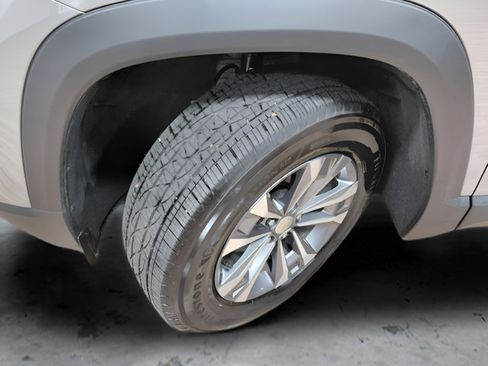 Used 2026 Chevrolet Equinox LT FWD image 19