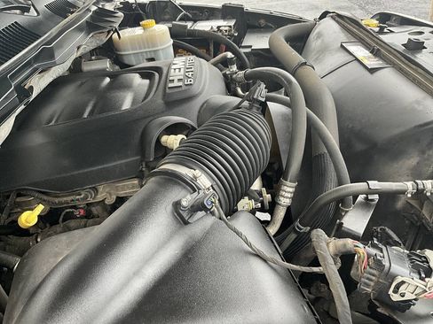 Used 2015 RAM 2500 Tradesman w/ Chrome Appearance Group AWD/4WD image 44