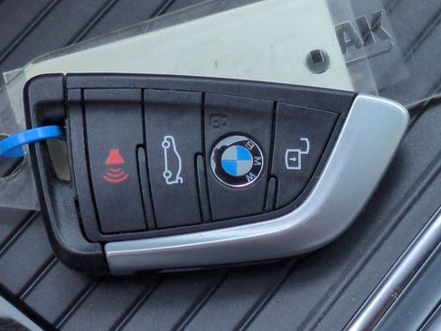 Used 2021 BMW X4 xDrive30i w/ Executive Package AWD/4WD image 34