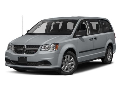 Used 2016 Dodge Grand Caravan American Value Package w/ UConnect Hands-Free Group