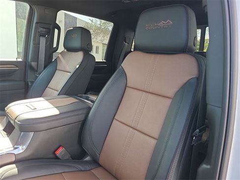 New 2026 Chevrolet Silverado 3500 High Country w/ Technology Package image 21