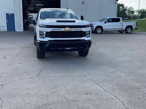 Used 2024 Chevrolet Silverado 2500 Custom w/ Custom Value Package AWD/4WD image 3