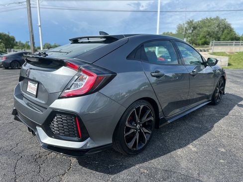 Used 2018 Honda Civic Sport image 5