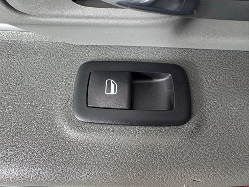 Used 2019 RAM 1500 Classic SLT RWD image 41