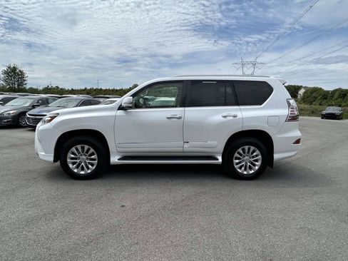Used 2017 Lexus GX 460 Premium w/ Premium Package AWD/4WD image 6