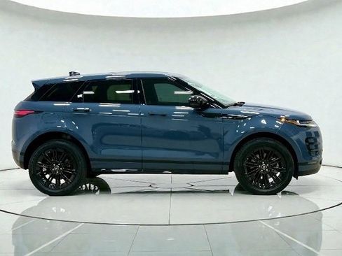 Used 2025 Land Rover Range Rover Evoque S image 5