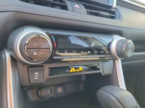 Used 2023 Toyota RAV4 XLE image 20