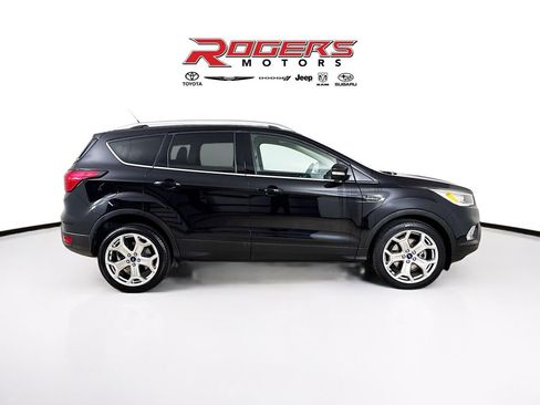 Used 2019 Ford Escape Titanium image 8