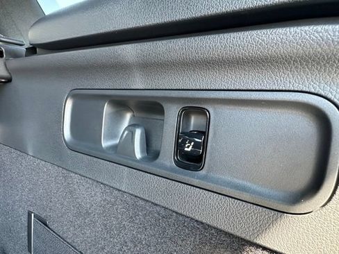 Used 2026 Mercedes-Benz GLC 300 4MATIC image 39