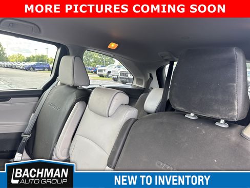 Used 2023 Honda Odyssey Elite image 9