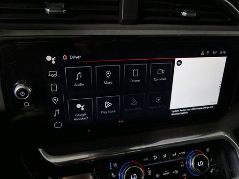 Used 2024 GMC Sierra 1500 Denali AWD/4WD image 30