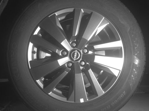 Used 2025 Nissan Pathfinder SV image 12