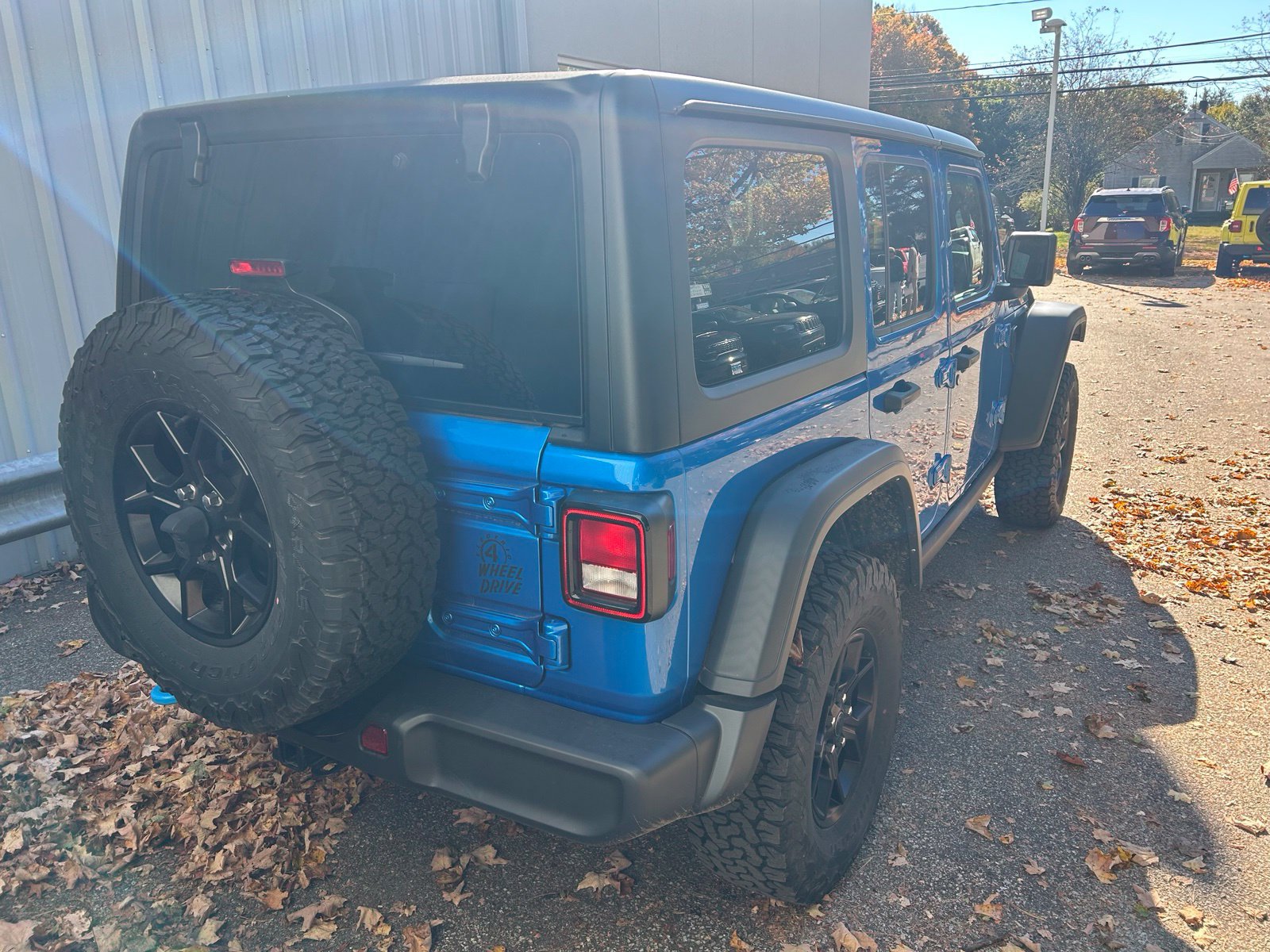 Used 2024 Jeep Wrangler Unlimited AWD/4WD image 5