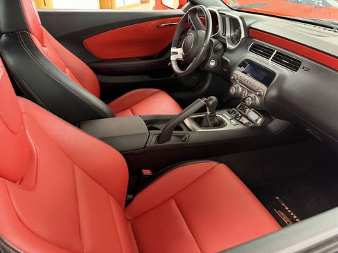 Used 2010 Chevrolet Camaro SS w/ RS Package RWD image 3