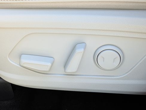 Certified 2026 Kia Sorento EX FWD image 20