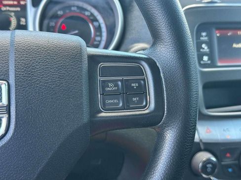 Used 2017 Dodge Journey SXT FWD image 21