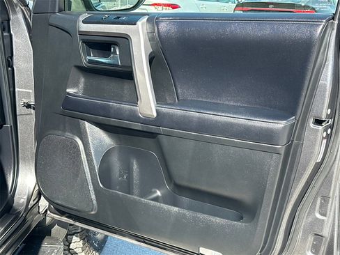 Used 2019 Toyota 4Runner SR5 w/ Wilderness Package image 12