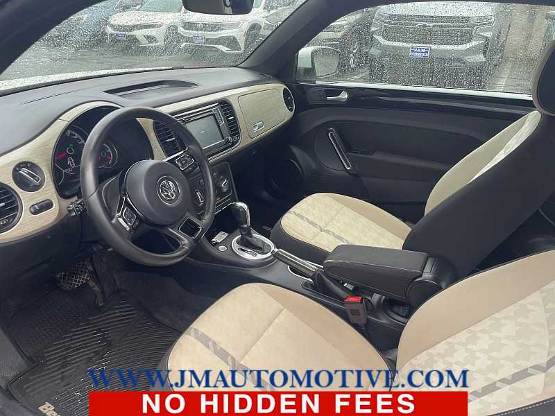 Used 2018 Volkswagen Beetle 2.0T Coast FWD image 2