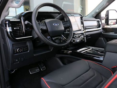 New 2026 Ford F250 Lariat w/ Black Appearance Package image 19