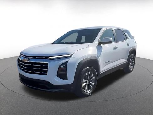 Used 2025 Chevrolet Equinox LT AWD/4WD image 5