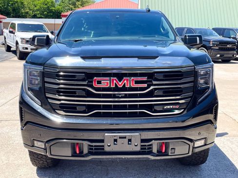 Used 2023 GMC Sierra 1500 AT4 w/ Technology Package AWD/4WD image 7