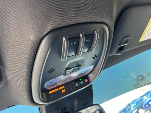 Used 2024 Chevrolet Trax RS w/ Sunroof Package image 26