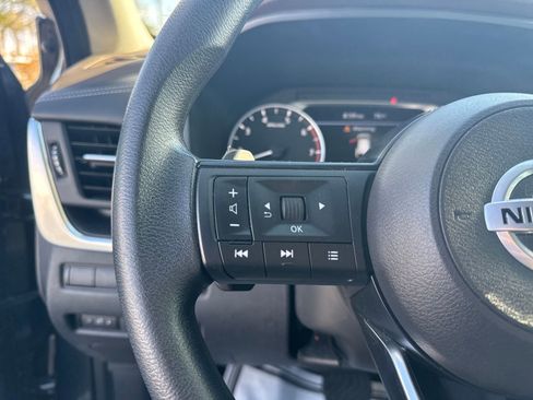 Certified 2021 Nissan Rogue S image 13