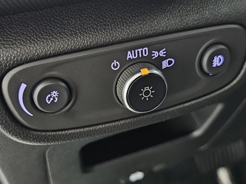 Used 2023 Chevrolet TrailBlazer RS AWD/4WD image 30