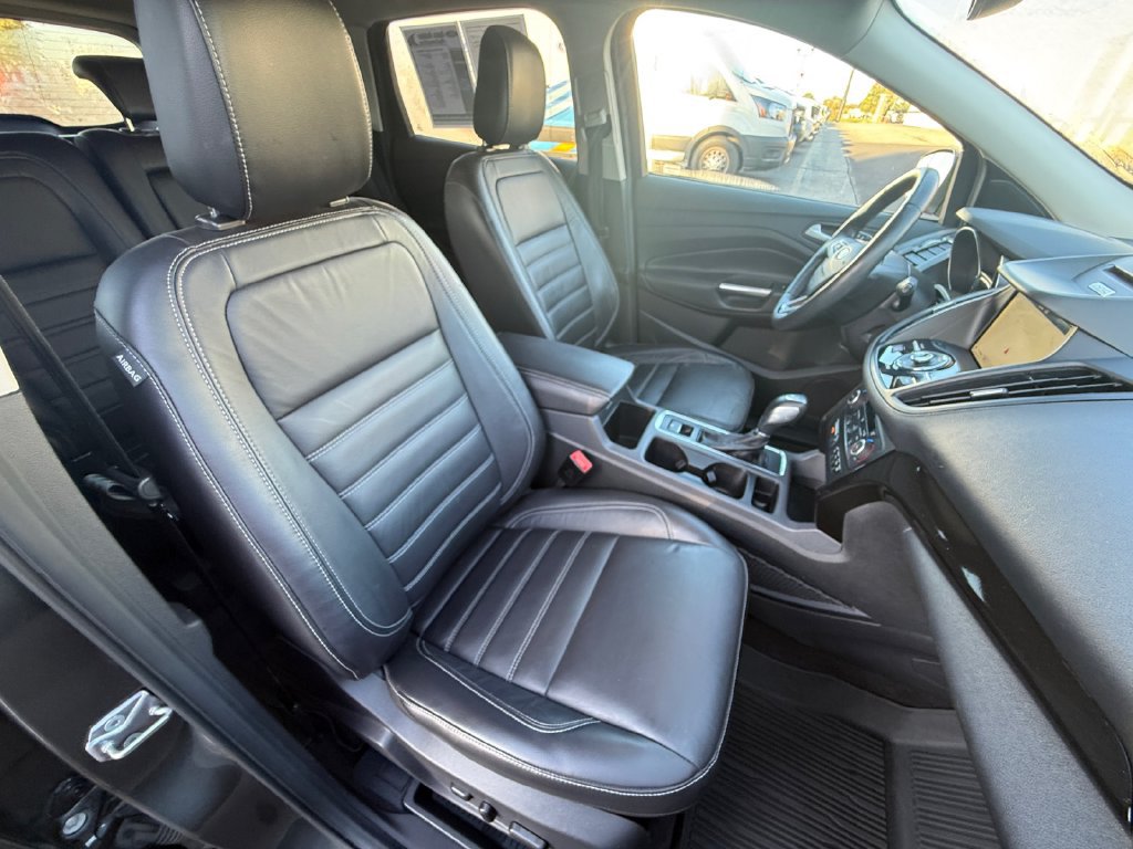 Used 2018 Ford Escape Titanium FWD image 30