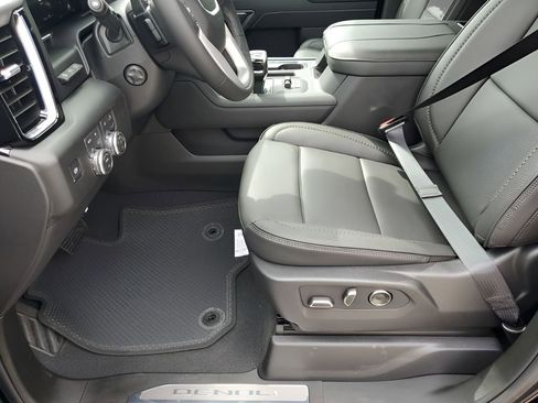 New 2026 GMC Sierra 1500 Denali w/ Denali Reserve Package image 31