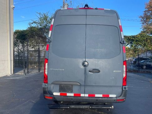 Used 2019 Mercedes-Benz Sprinter 170 image 6