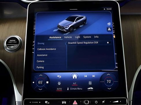 Used 2024 Mercedes-Benz GLC 300 4MATIC image 36