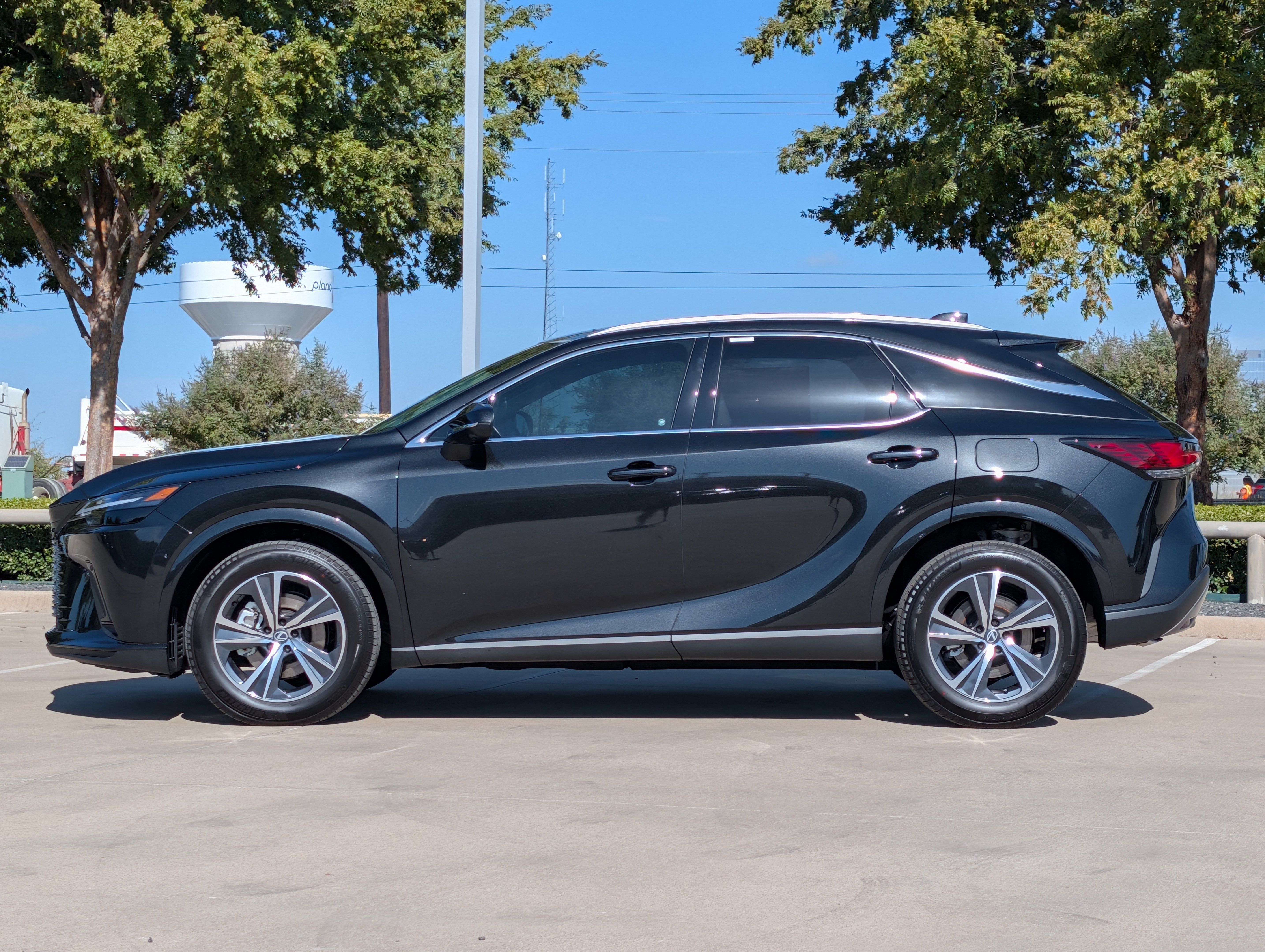 New 2026 Lexus RX 350 Premium w/ Convenience Package FWD image 2