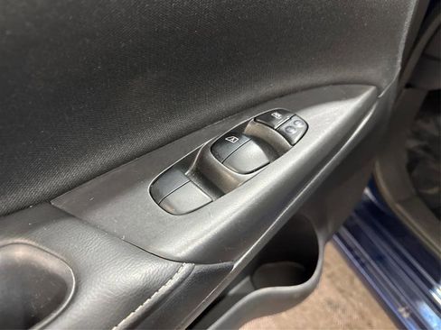 Used 2019 Nissan Sentra S image 26