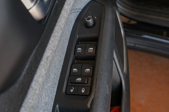 Used 2024 Jeep Compass Latitude AWD/4WD image 27