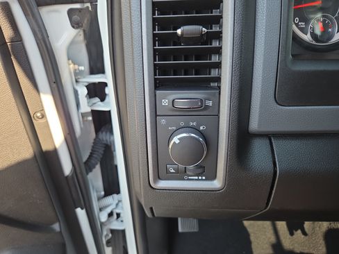 Certified 2020 RAM 1500 Tradesman w/ Popular Equipment Group RWD image 47