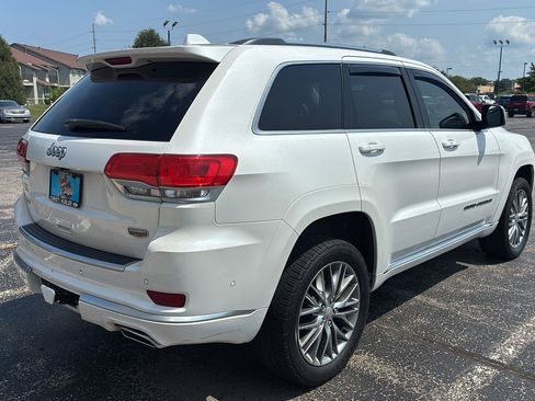 Used 2017 Jeep Grand Cherokee Summit w/ Platinum Series Group AWD/4WD image 8